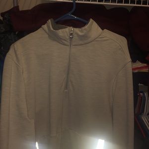 Lululemon 1/4 zip worn 5 times